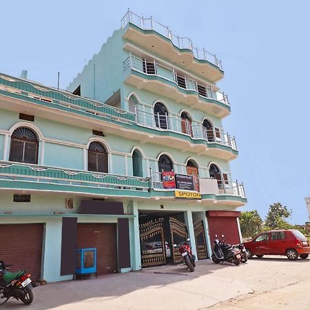 สปอต ออน 37040 โฮเต็ล อายุศมัณ พาเลซ Hotel บิลาสปูร์ ภายนอก รูปภาพ