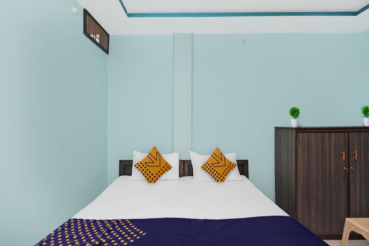 สปอต ออน 37040 โฮเต็ล อายุศมัณ พาเลซ Hotel บิลาสปูร์ ภายนอก รูปภาพ