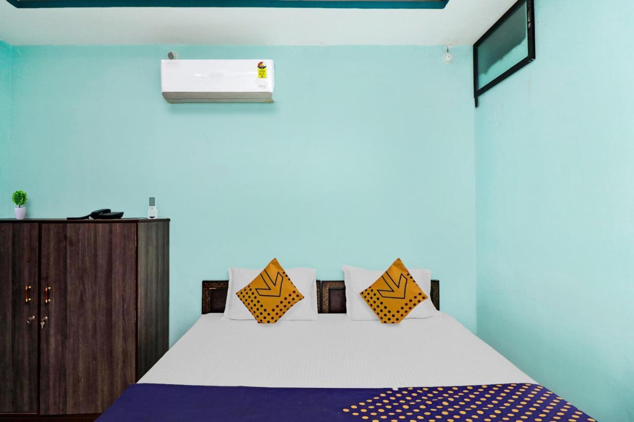 สปอต ออน 37040 โฮเต็ล อายุศมัณ พาเลซ Hotel บิลาสปูร์ ภายนอก รูปภาพ